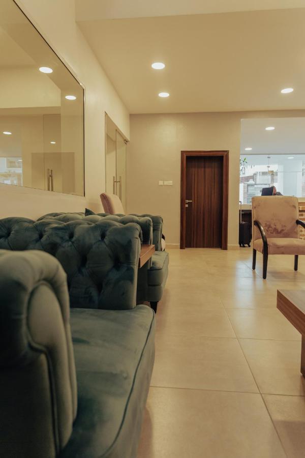 Sinclair Lake Chad Abuja Bagian luar foto