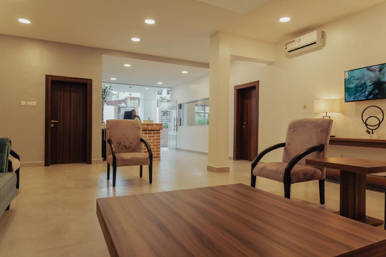 Sinclair Lake Chad Abuja Bagian luar foto