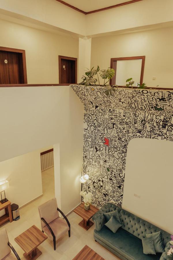 Sinclair Lake Chad Abuja Bagian luar foto