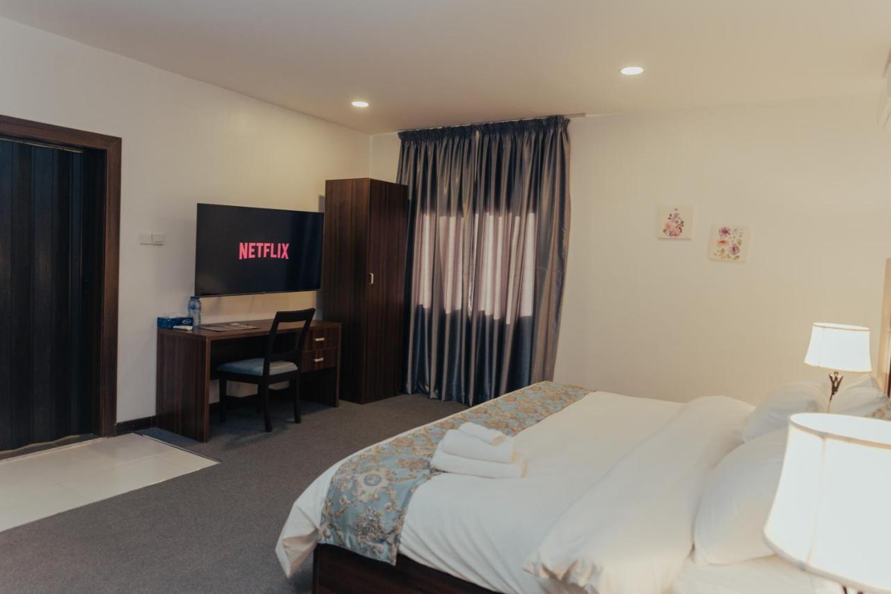 Sinclair Lake Chad Abuja Bagian luar foto