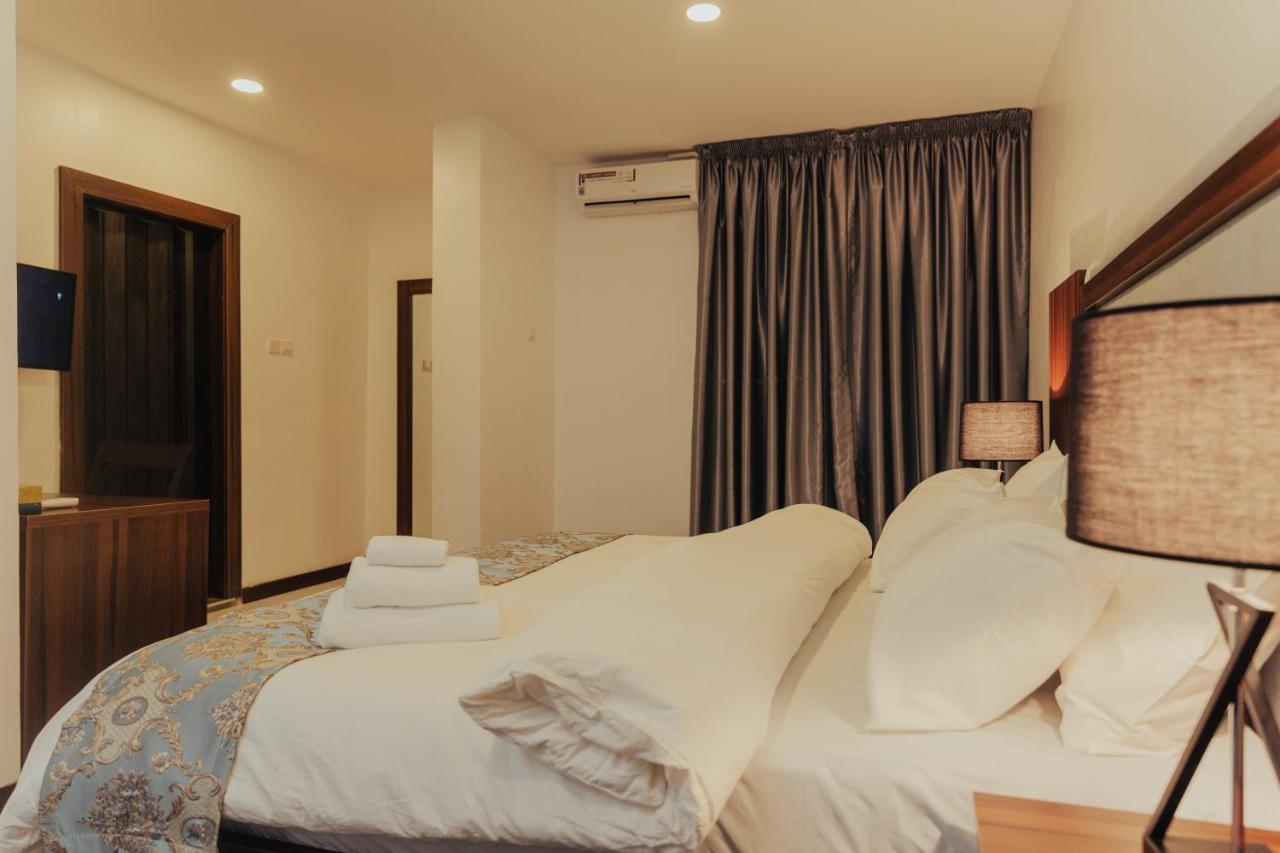 Sinclair Lake Chad Abuja Bagian luar foto