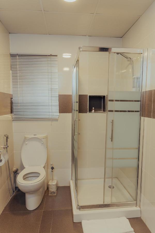 Sinclair Lake Chad Abuja Bagian luar foto
